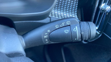 Volvo XC40 2.0 B4P Plus Black Edition 5dr Auto Petrol Estate